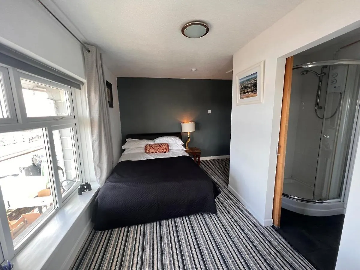 Sids Restaurant And Bar With Rooms Кардифф